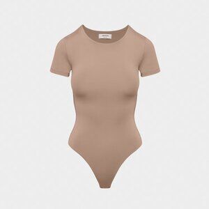 Babaton Original Contour Crew Bodysuit